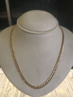10k Gold necklace 9.3 grams 26 Long layaway available 10% down if you interested please make sure you ask for Maribel thank you