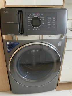 GE Profile All-in-One Washer/Dryer Combo in good condition