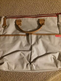 Skip Hop Diaper Bag w/changer