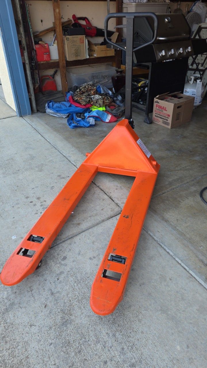 Pallet Jack 