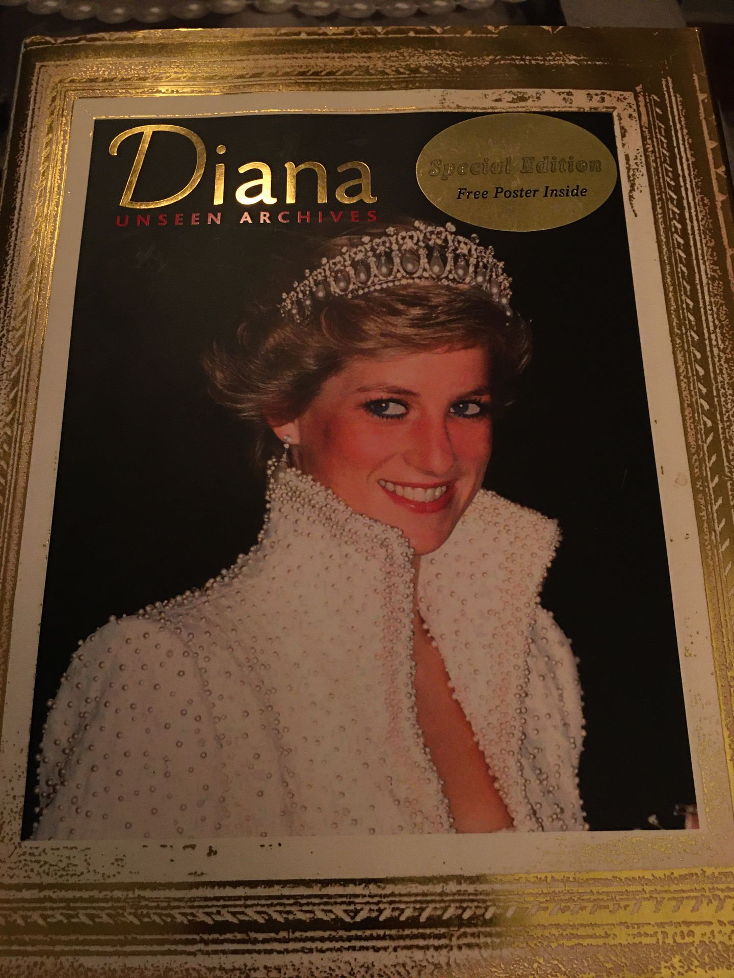 Diana unseen archives book..from early years to her death