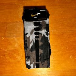 RARE Nike Elite Camo Socks (Size: M)