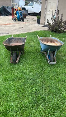 Wheel barrel