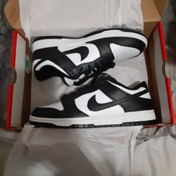 Nike Dunks 