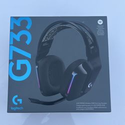 Logitech G733 Wireless Gaming Headset - Black: USB, Adjustable Headband, Foam Ear Cushion