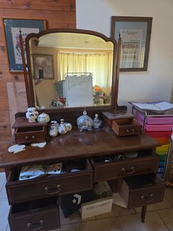 Victorian/Edwardian Vintage dresser/vanity