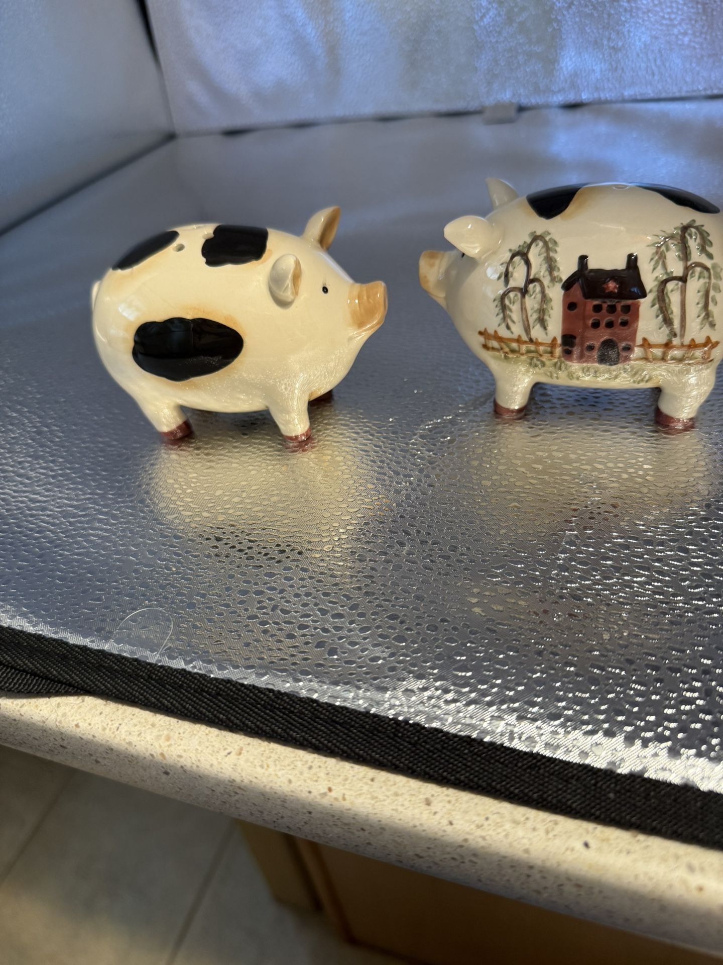 Pig Salt And Pepper Shakers