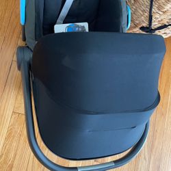 UPPAbaby® MESA Infant Car Seat & Base