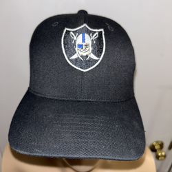 Las Vegas Oakland Raiders Black Cap Hat Team Apparel Flexfit Adult Unisex Sz S/M