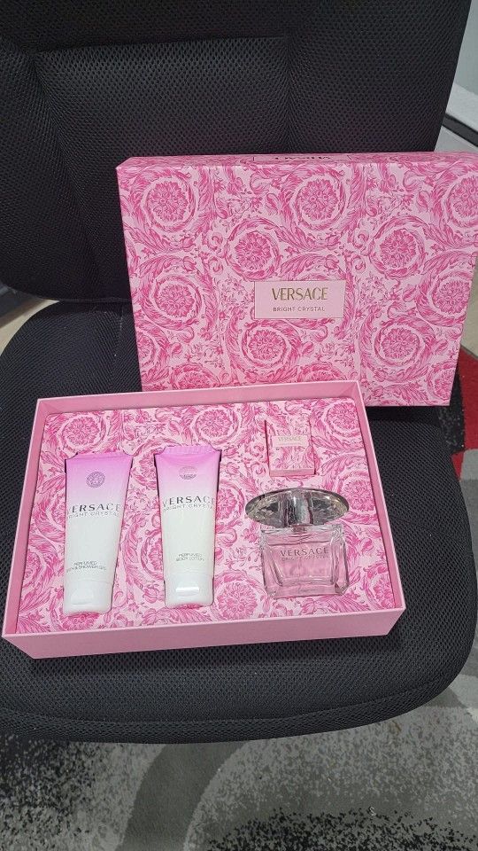 New 4 Piece Orignal Set
