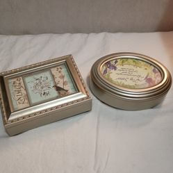 2 Music Boxes For Sisters 