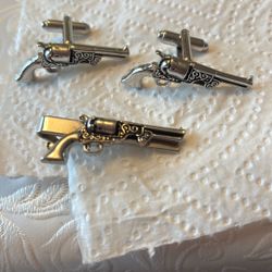 Vintage Revolver Tie Clip And Matching Cuff links 