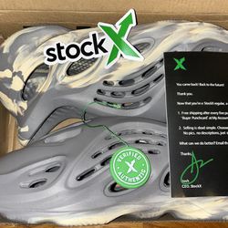 Yeezy/adidas Foam Runners Color Way (Moon Grey)
