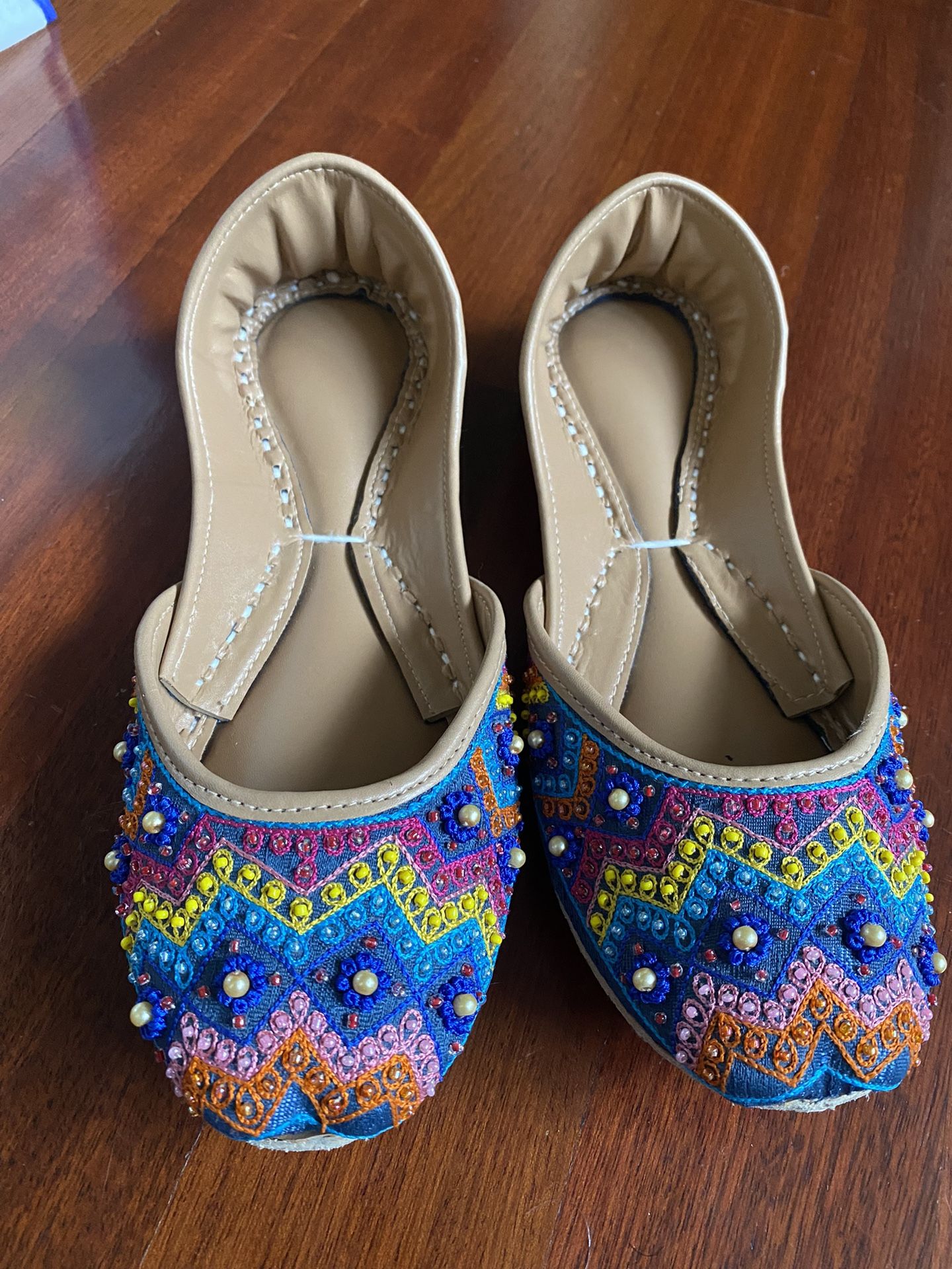 Women’s Flats/ Indian Khussa Size US 6 Women’s