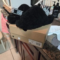Ugg Fluffy Yeah Slides