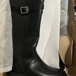 Women’s Boots Black Size 8M NWT