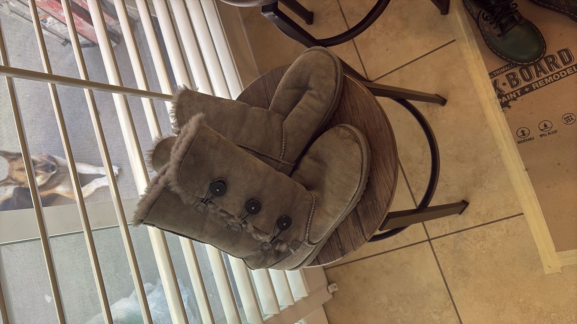 Used Uggs