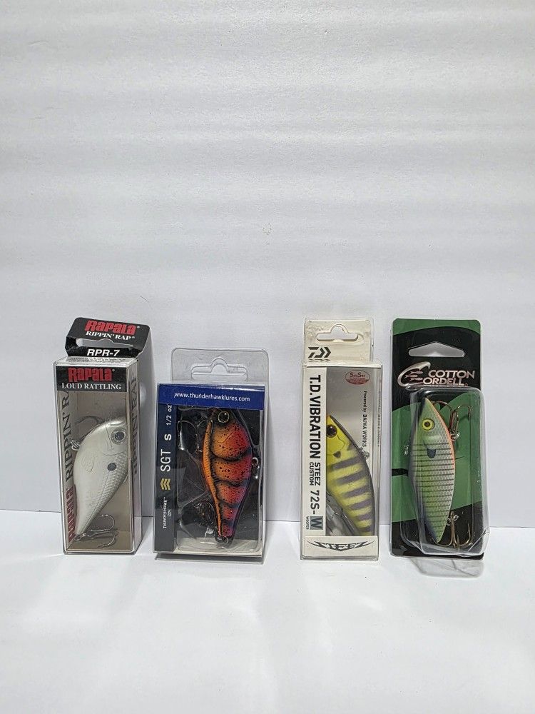 Assorted Lipless Crankbait Lures