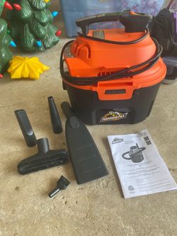 Armor All 2.5 Gallon Wet/Dry Utility Shop Vac Bundle