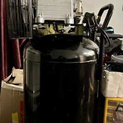 Central Pneumatic Air Compressor (brand New)