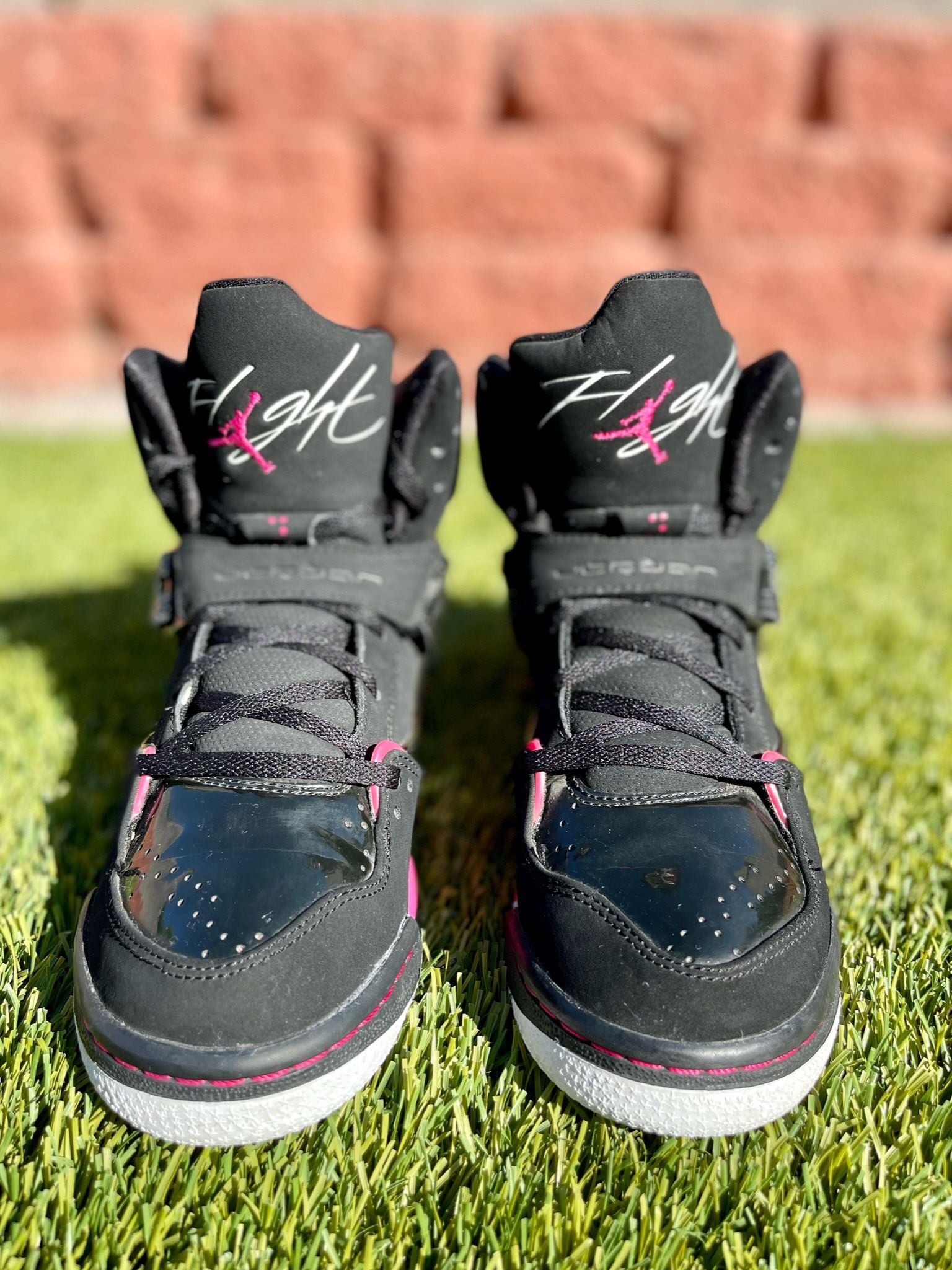 Jordan Flight 45 High (Black/Pink) - Size 7W (5.5y)