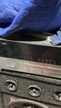 The selected region shows a Harman Kardon AVR-series audio/video receiver (such as an AVR 245, AVR 347, or similar mid-2000s model) featuring a two-to