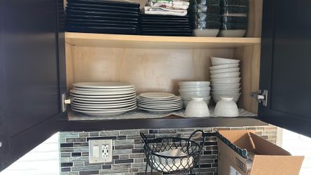Plates, bowels, cups