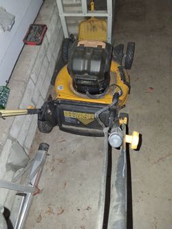 Dewalt 40 v lawnmower