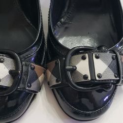 Burberry Women's Size 9 Shoes 