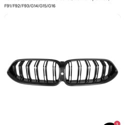 BMW M8 - 2019 Carbon Fiber Grill