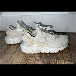 Nike Womens Air Huarache Run 634835-108 White Basketball Shoes Sneakers Size 7