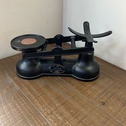 Vintage Cast Iron Salter Staffordshire Scale.