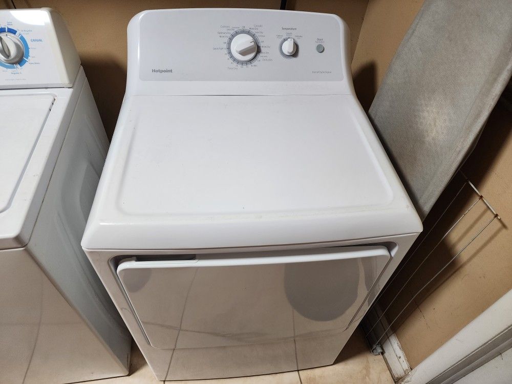 GE dryer HTX24EASK0WS - Used Like New