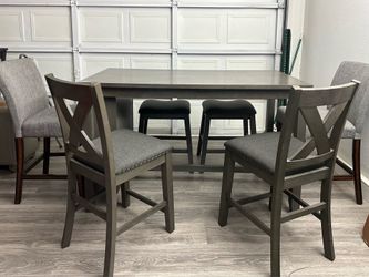 Beautiful Solid Wood 7pc Dining Set