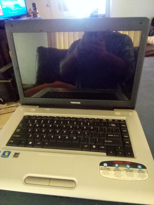 I am needing to sell a Toshiba laptop it has no charger for it. 