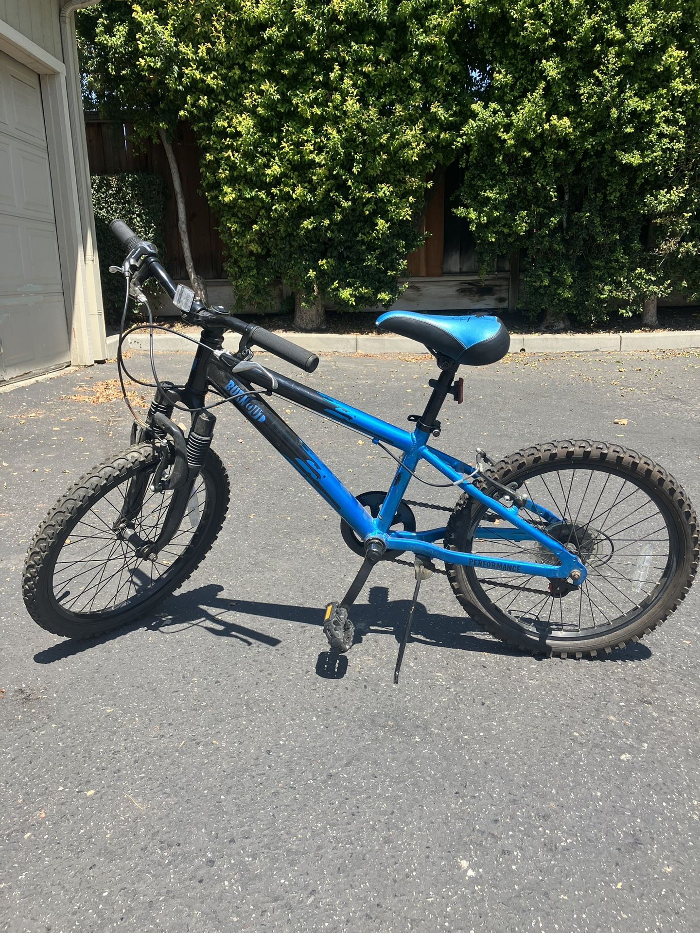 Black Mountain 20 Inch Blue Mountain Bike Bike Black Bca Sc20 Bike - Main Image