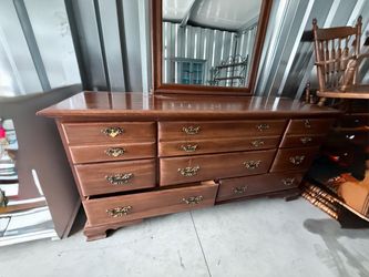 Traditional Wood Dresser with Mirror