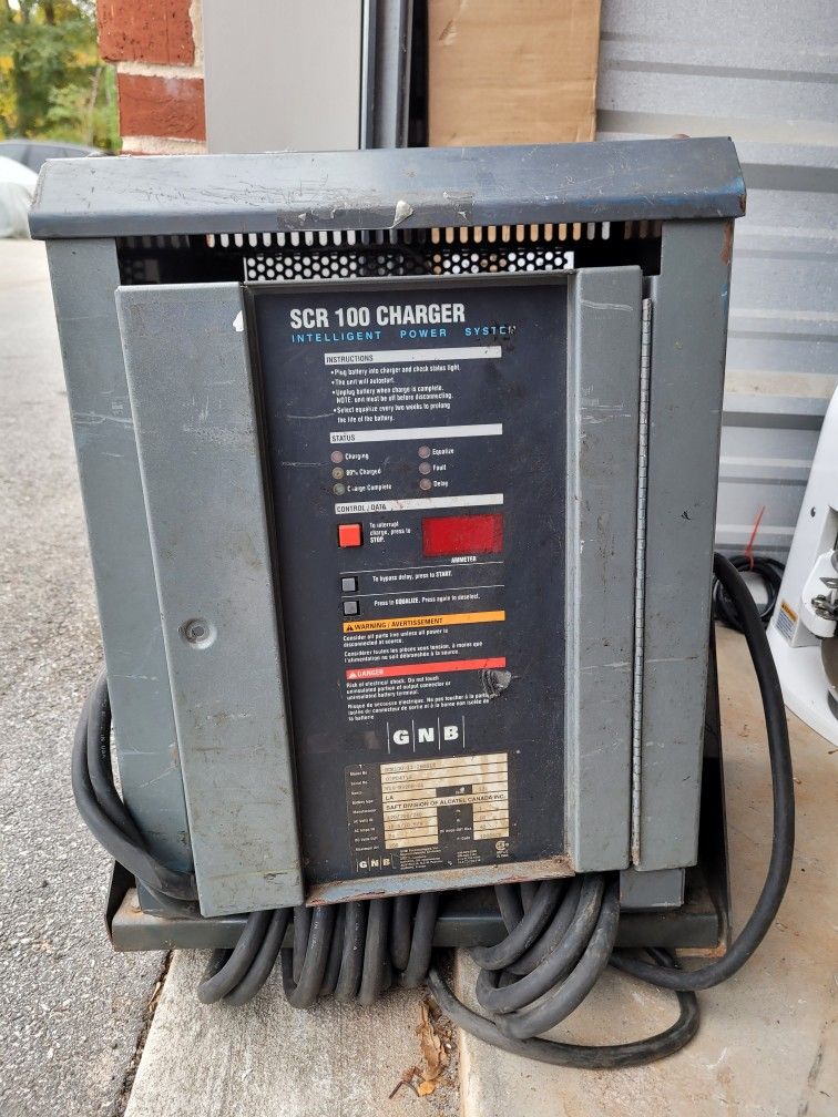 Used SCR 100 forklift Charger - Intelligent Power System