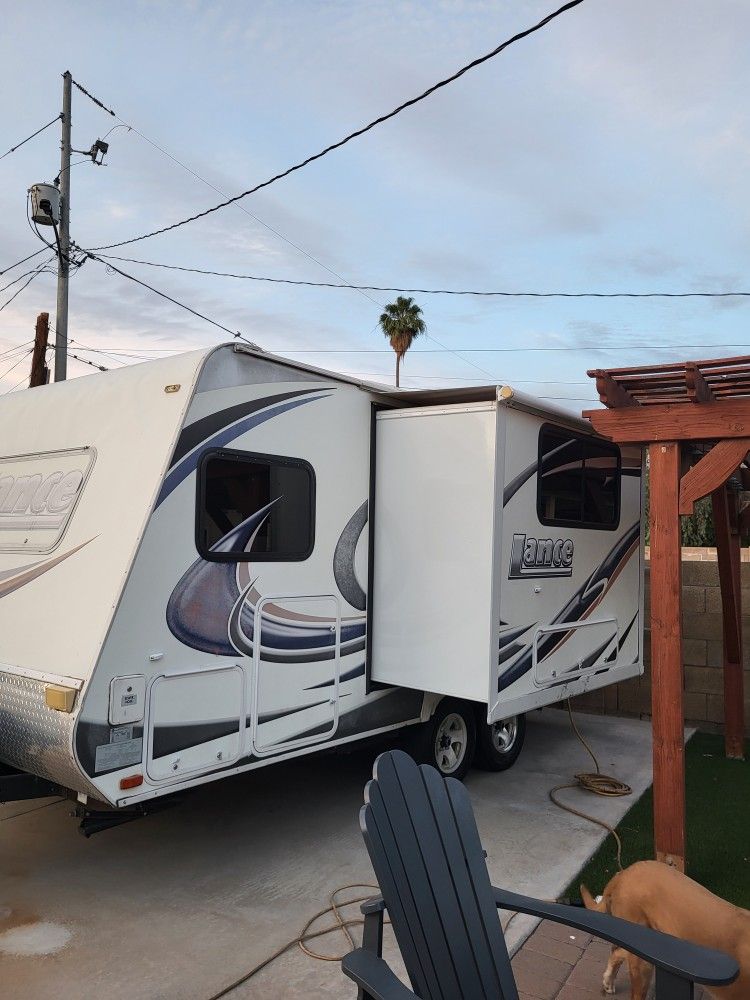 2011 Lance Travel Trailer 1685