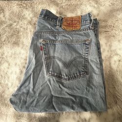 THRIFTED LEVIS 501 