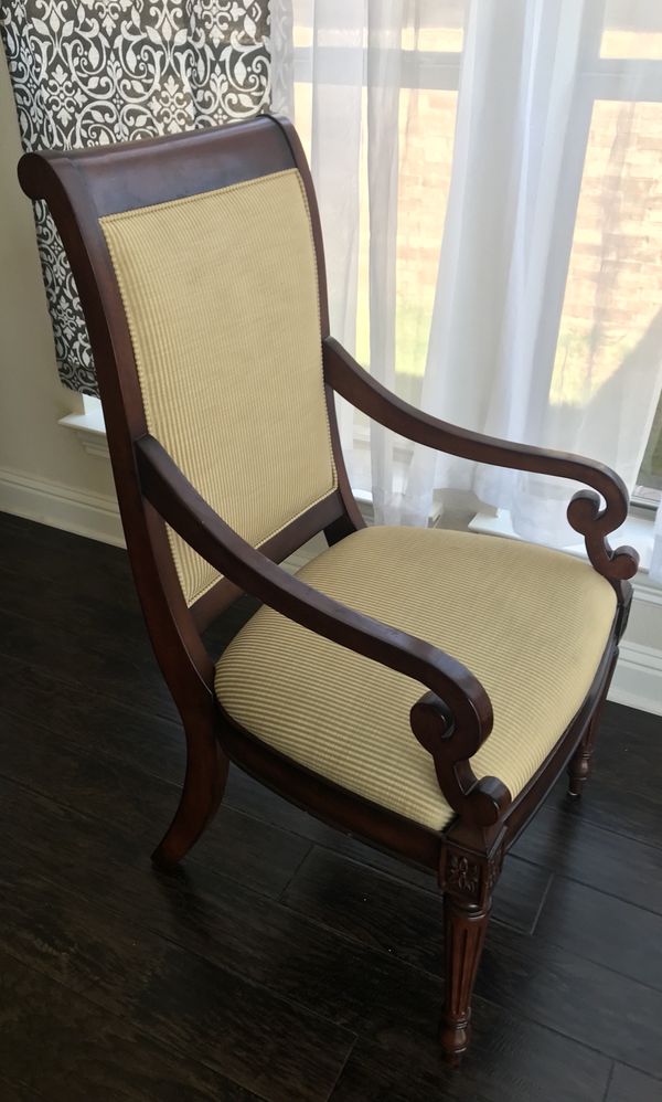 Set Of 6 Haverty S Mahogany Formal Dining Chairs Scroll Back Mahogany Formal Dining Chairs