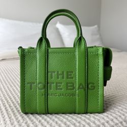 The Tote Bag - Crossbody 