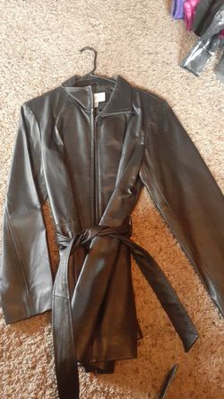 Worthington Trench Coat Size Medium