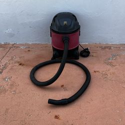 Small Vacuum Cleaner Wet/Dry… SEE ALL PICTURES…$35