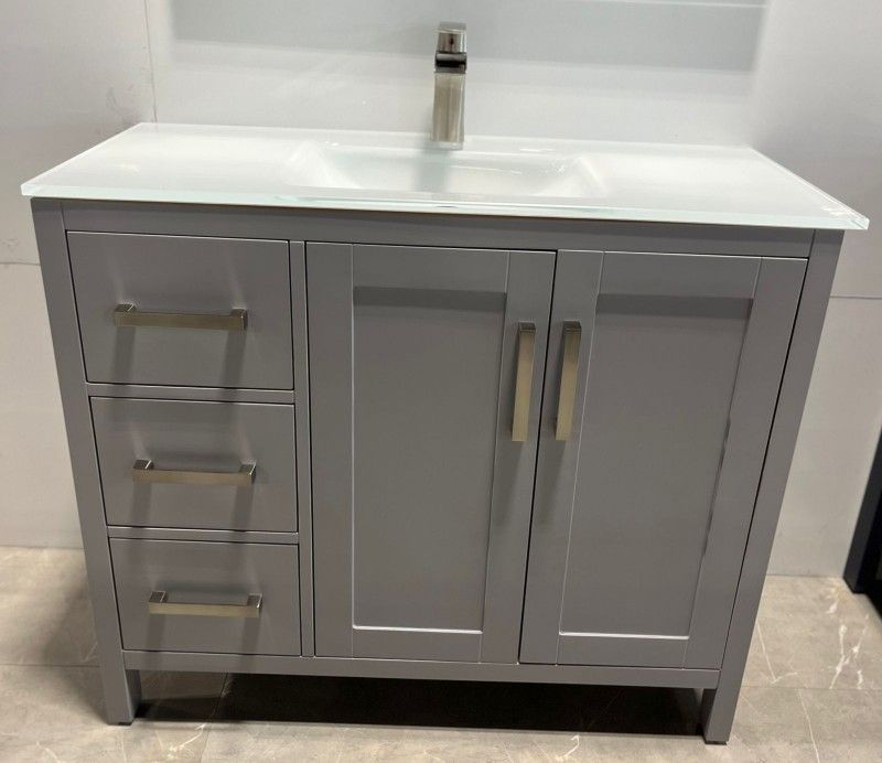 Bathroom Vanity 40" for Sale in Hialeah, FL OfferUp