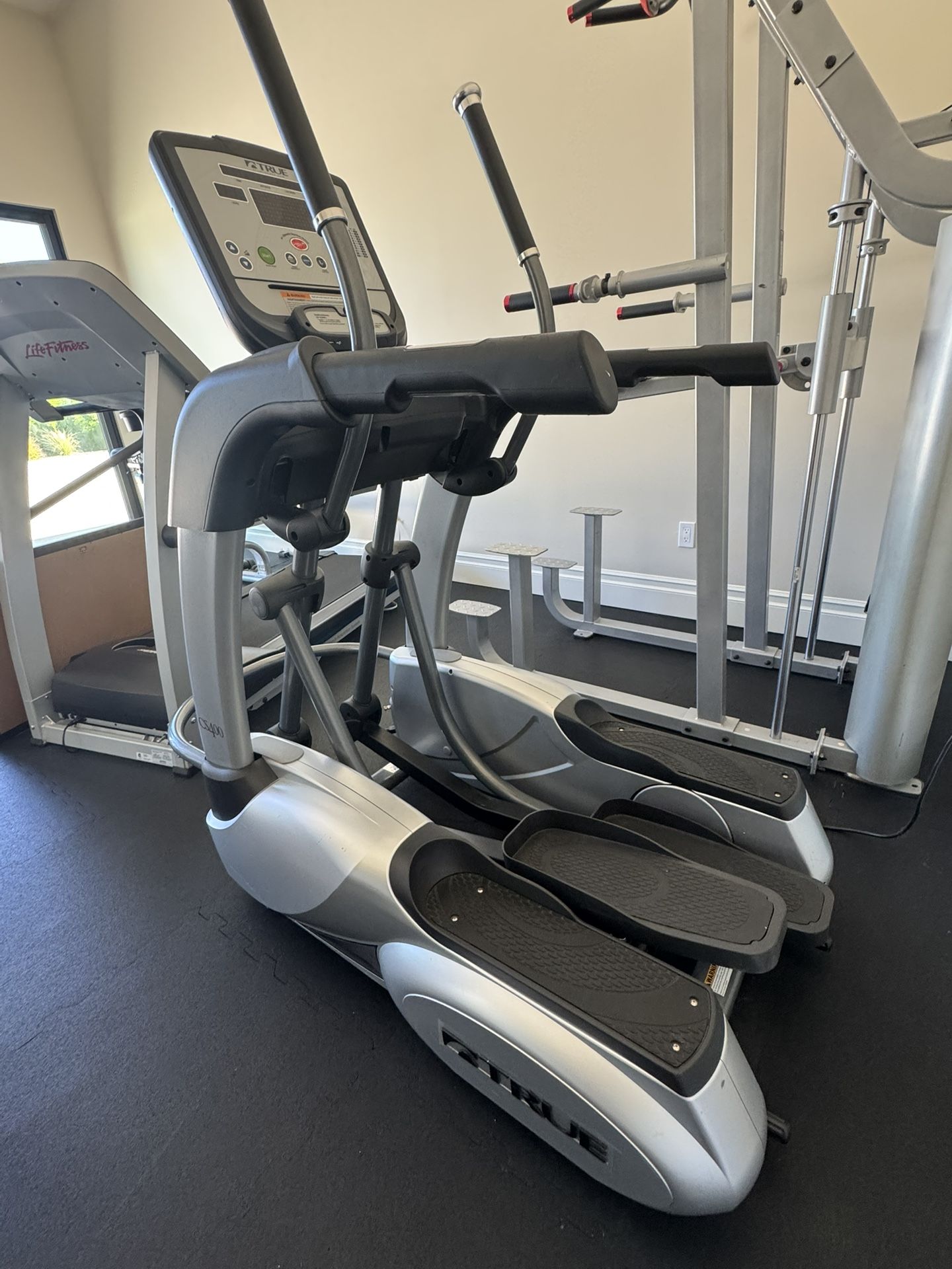 CS400 True Fitness Elliptical