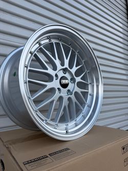 New 18” staggered vors wheels