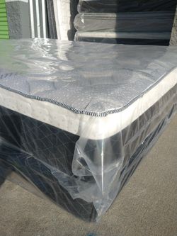 queen orthopedic bamboo pillow top mattress and box spring brand new  " All Sizes Available Brand New : TWIN, FULL, QUEEN, CALIKING, EKING"