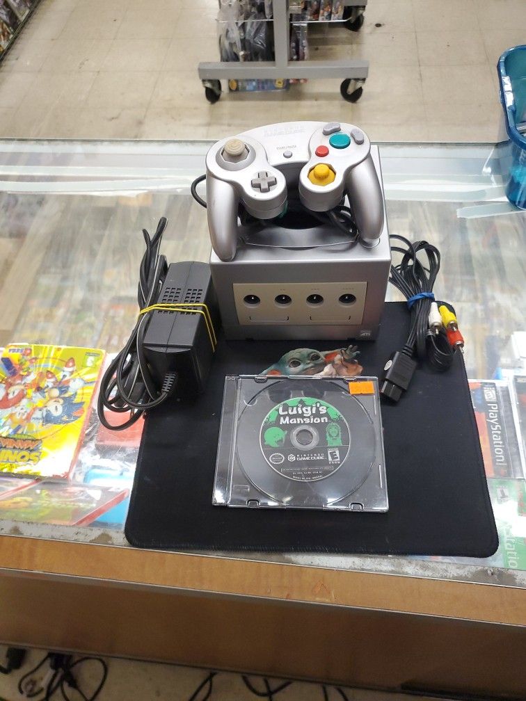Gamecube One Controller Cables And Luigis Mansion