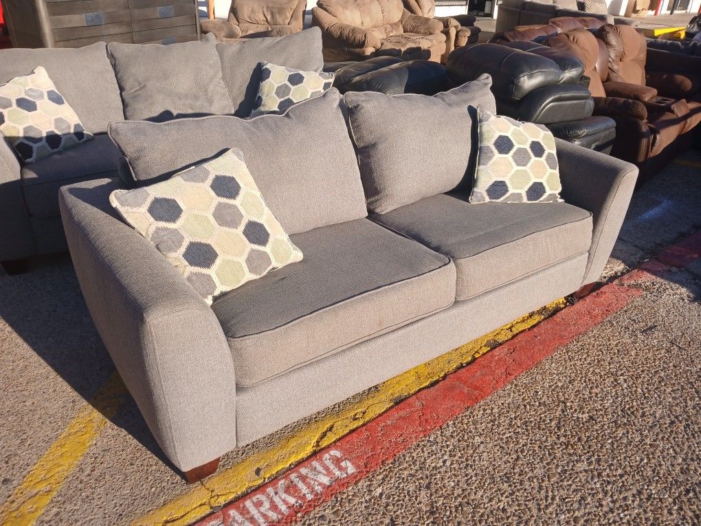 2pc Gray Loveseat And Sofa Living Room Set